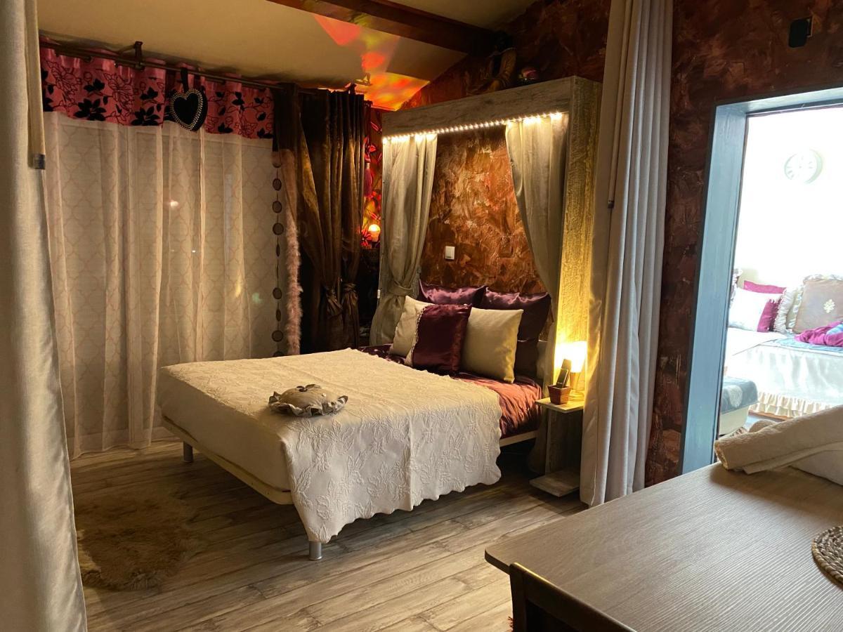 Suite Spa Acces Autonome Beaucaire  Buitenkant foto